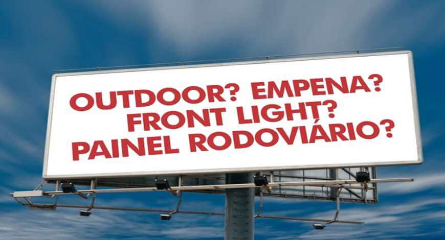 Qual a Diferença entre Outdoor, Front Light, Painel Rodoviário e Empena?
